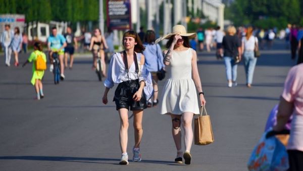 Жара до 33 градусов сохранится в Москве до конца следующей недели